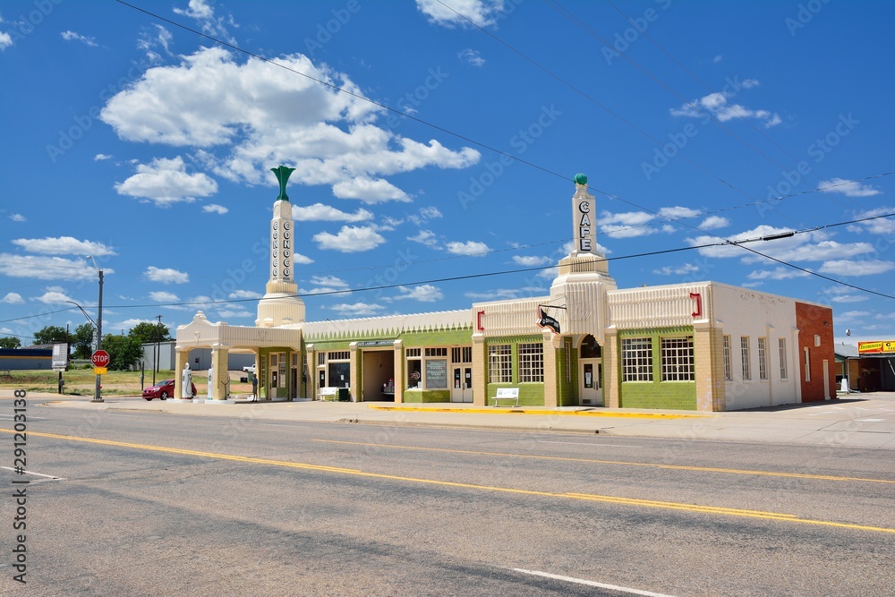 Shamrock, Texas July 20, 2017 Art deco UDrop Inn Conoco Station