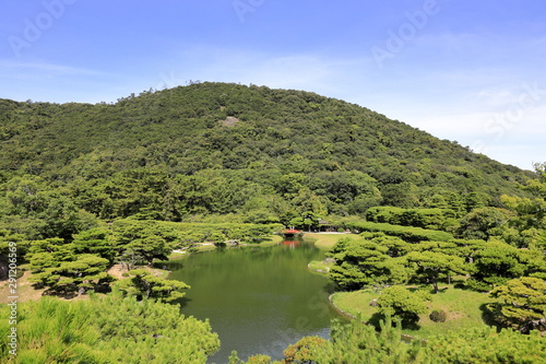 栗林公園 芙蓉峰から見た北湖 (香川)