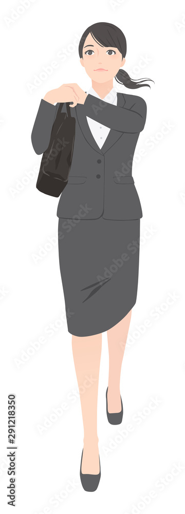 リクルートスーツの女性