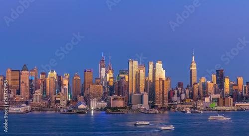 New York City Manhattan buildings skyline evening © blvdone