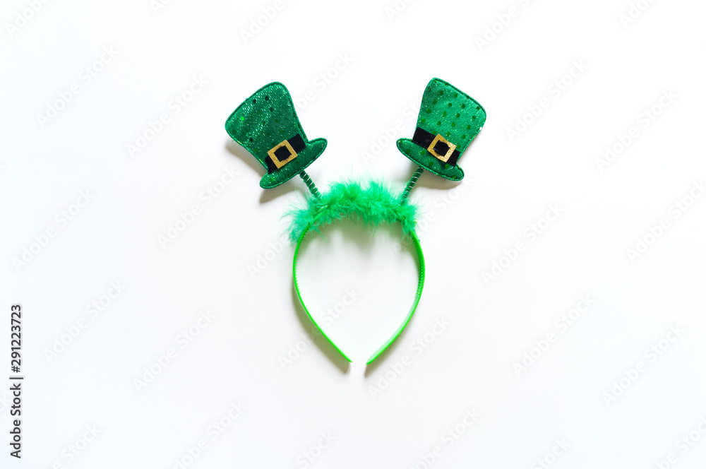 Headband St. Patrick's Day hairband headband on a white background.