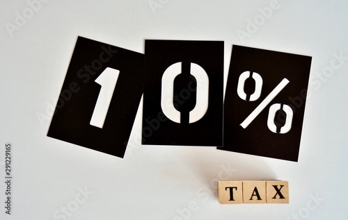 10%