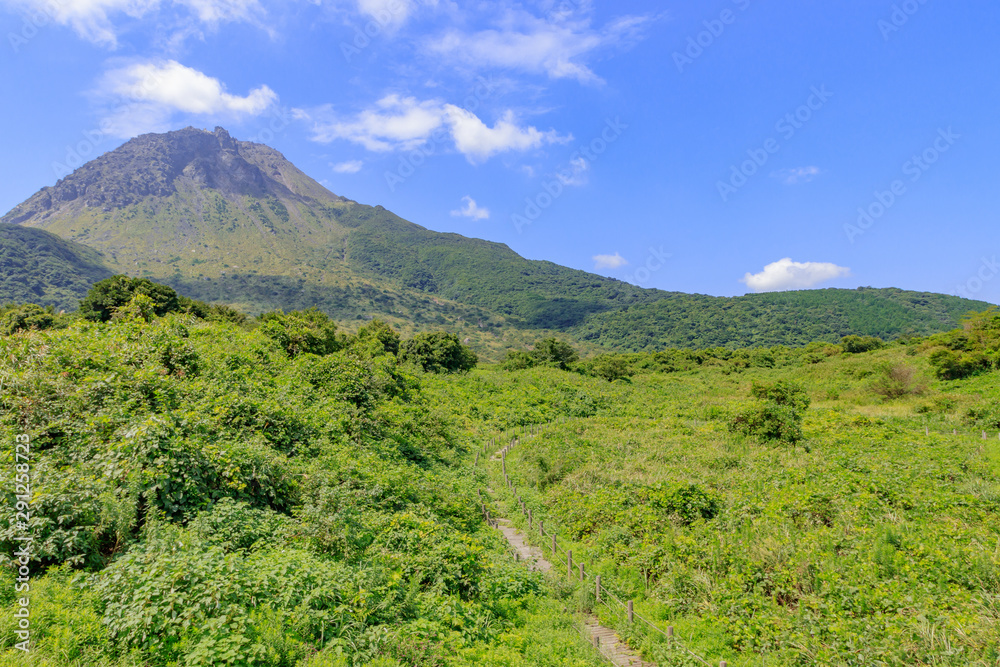 雲仙岳 平成新山ネイチャーセンターからの眺め 長崎県島原市 Stock 写真 Adobe Stock