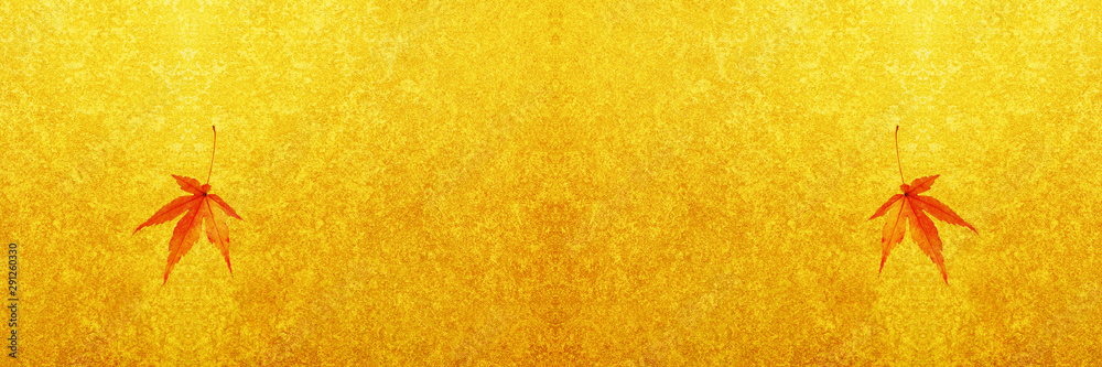 モミジと金屏風