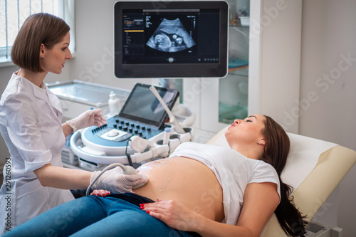 Valokuva Pregnant woman on utltrasonographic examination at hospital