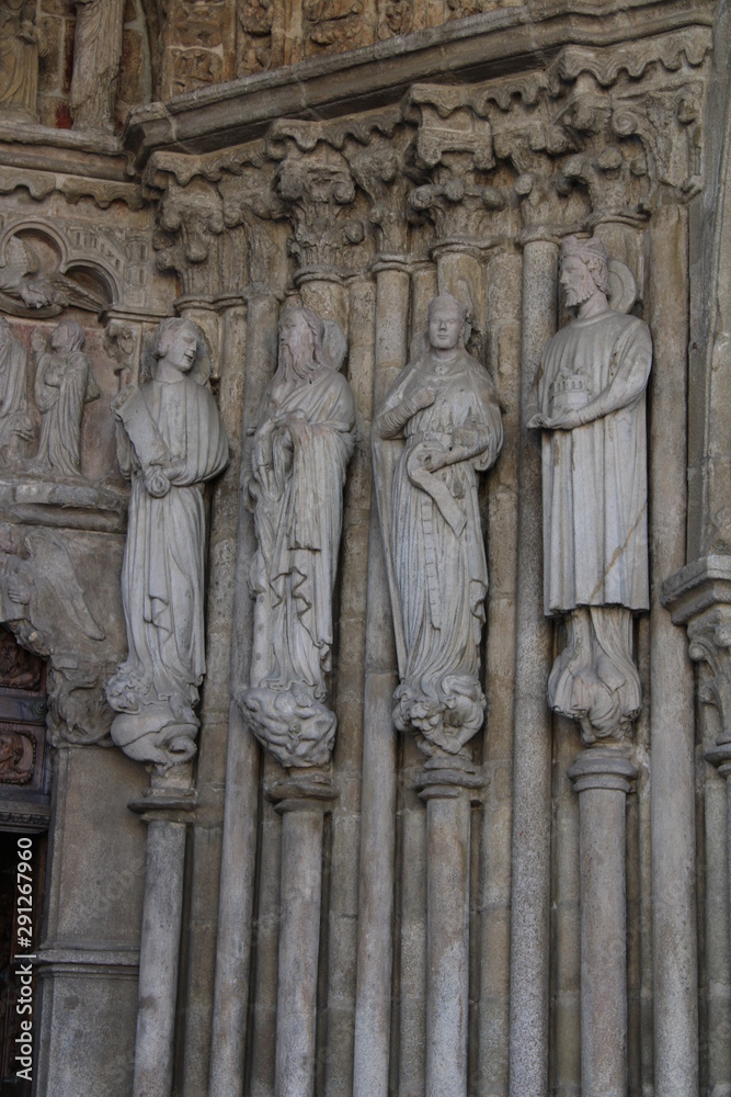 Saints, portal of the cathedral fortress of Tuy
