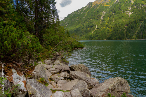 Fototapeta Naklejka Na Ścianę i Meble -  Hiking trail around Morskie Oko in polish Tatra mountains