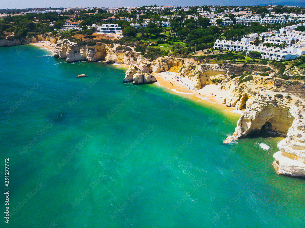 Photo avec drone prise de vue aérienne Plage Algarve