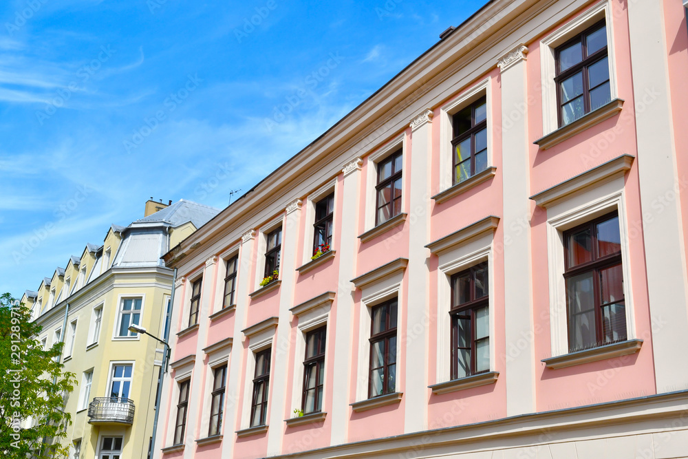 Naklejka premium Architektura Kraków Stare Miasto Polska, niebieskie, słoneczny dzień , lato,