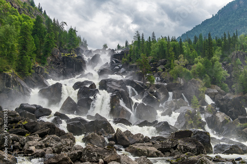 waterfall Uchar photo