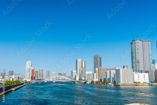 東京の高層マンション High-rise apartment in Tokyo. © kurosuke