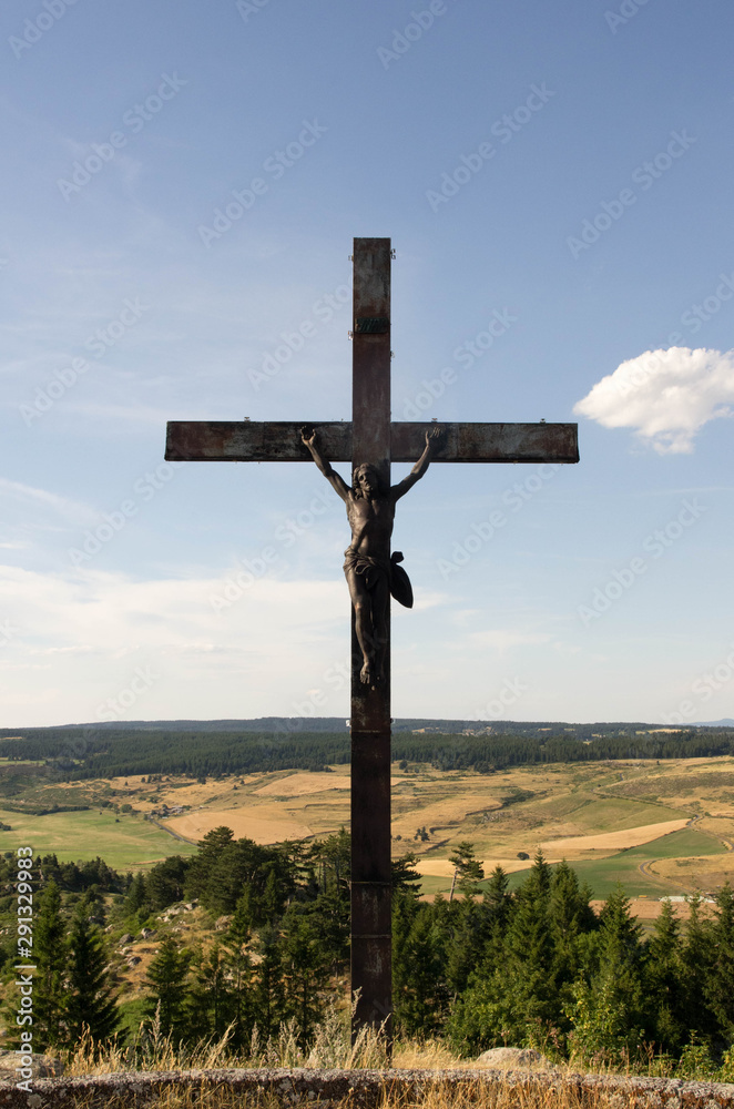 Croix à la campagne Croix à la campagne