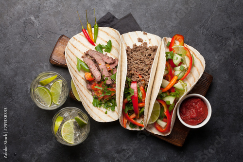 Set of mexican tacos