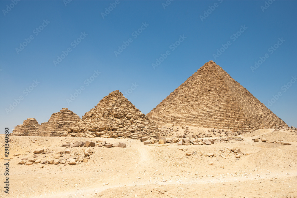 Pyramids of Queens near the Pyramid of Menkaure in Giza Pyramids of Queens near the Pyramid of Menkaure in Giza