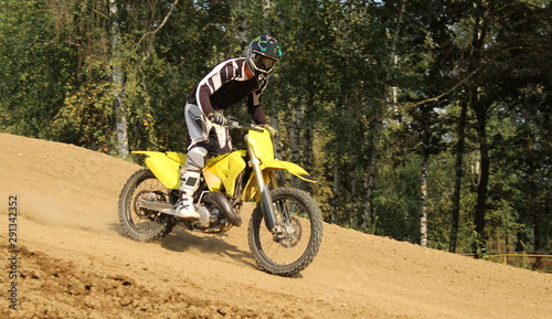 Motocross - pericolo e divertimento