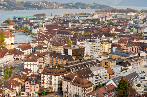 Luzern am Vierwaldstätter See aus der Luft