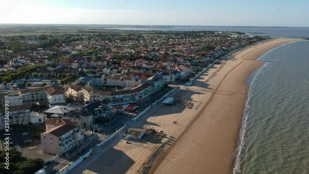 Chatelaillon Plage (Charente Maritime, France) - Vue aérienne de la plage  Stock Video | Adobe Stock