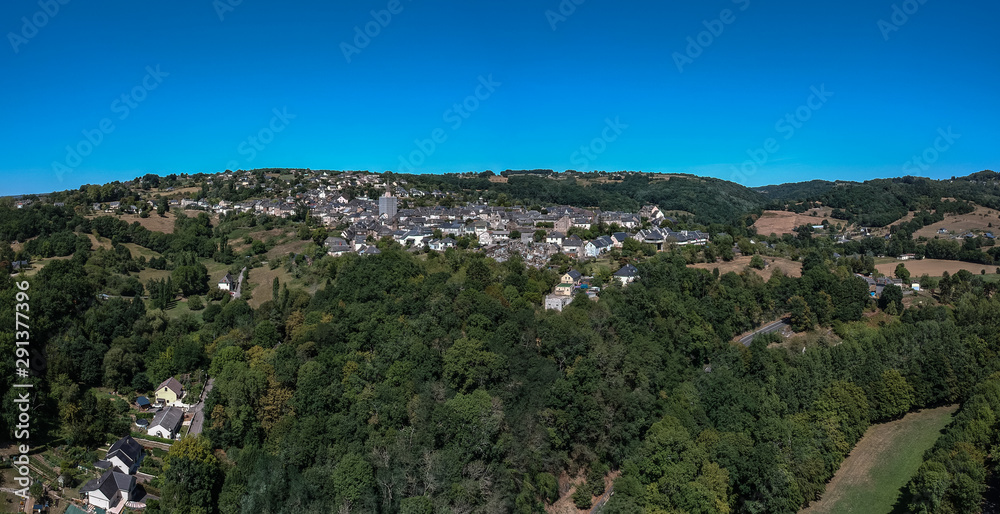 Fototapeta premium Donzenac (Corrèze, France) - Vue aérienne