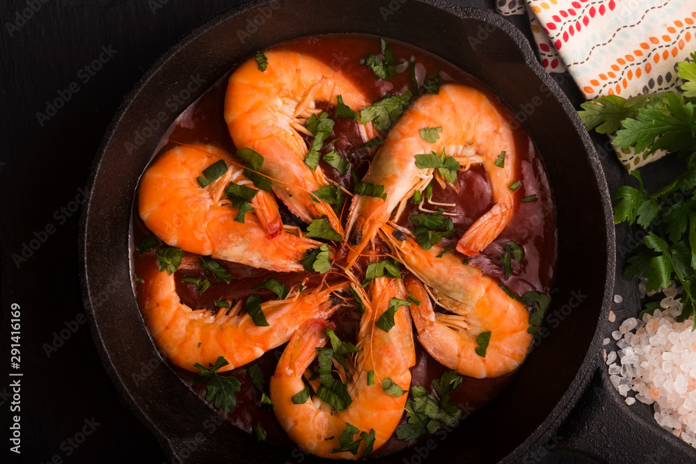 grilled shrimps with tomato sauce - obrazy, fototapety, plakaty 
