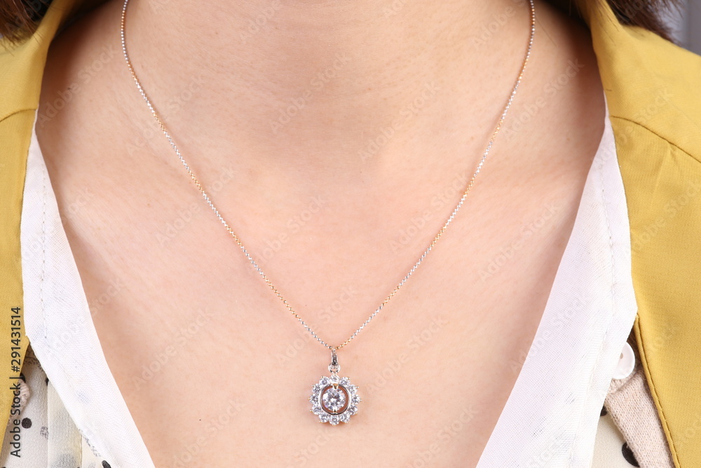 Beautiful Necklace with Diamond Pendant.