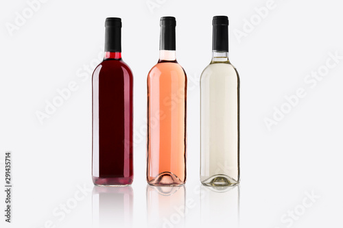 Leinwand Poster Mockup botellas de vino variadas
