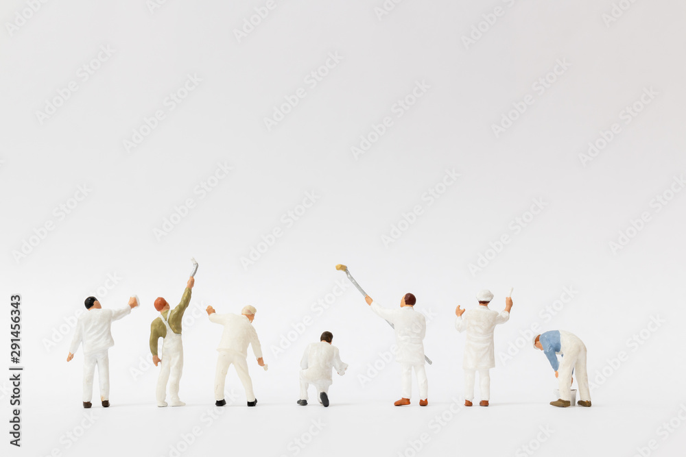 Miniature people : Painter holding a brush with  space for text - obrazy, fototapety, plakaty 