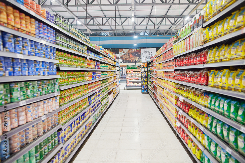 Volle Regale im Supermarkt in Buenos Aires – Stock-Foto | Adobe Stock