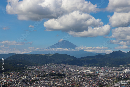 権現山（弘法山）から見た秦野市街（神奈川県）,Mt.Fuji and Hadano City(Kanagawa Pref,Japan) photo