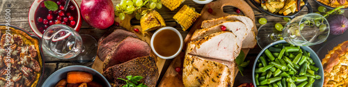 Foto Thanksgiving family dinner setting concept
