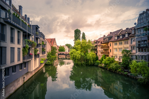 Nürnberg, Blick von der Karlsbrücke zum Henkersteg, Pegnitz photo