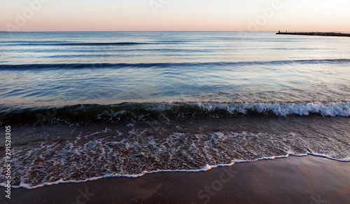 Coucher de soleil au bord de la mer