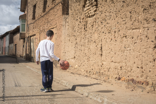 The problem of depopulation in rural areas of Spain, a child only for a town