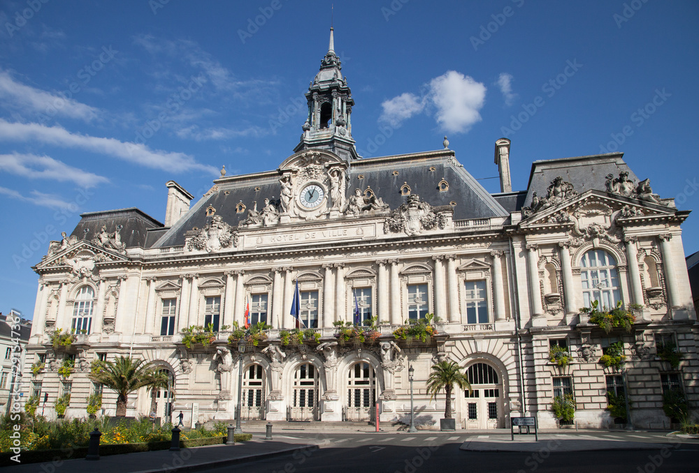 Façade de la mairie de Tours