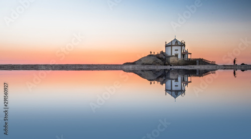 Perfect reflection