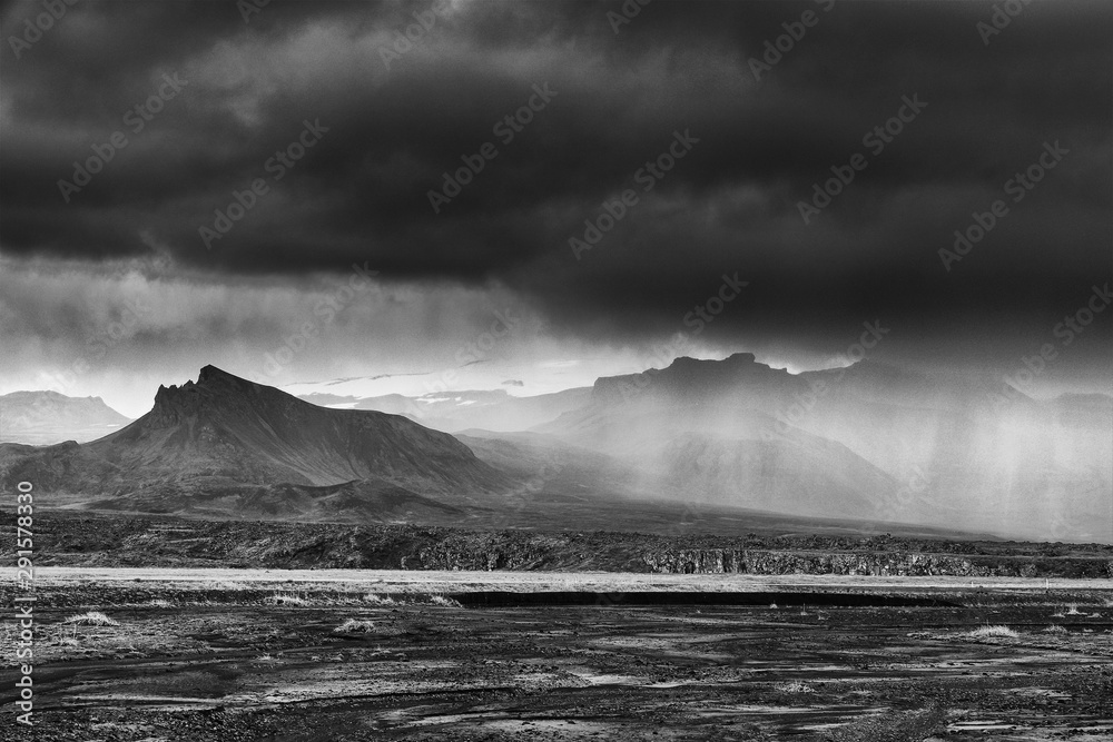 Fototapeta premium Alpine landscape in Skaftafell National Reserve, Iceland, Europe