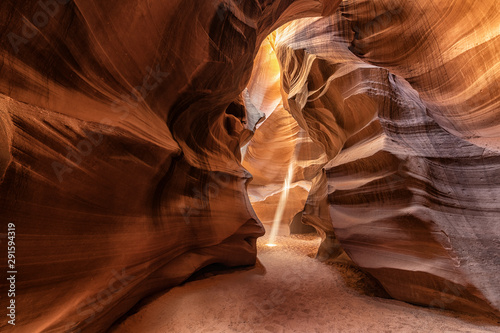 Sunbeam and beautiful rock formations in Upper Antelope Canyon, Arizona