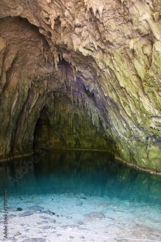 Grotte de Cholanche