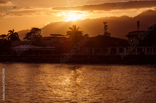 Amanecer en La Ceiba, Atlantida Honduras © Djavan Rodriguez