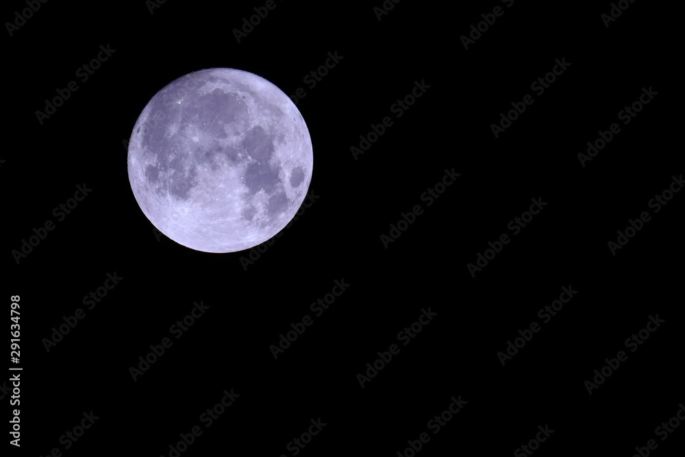 Obraz premium 満月 左上