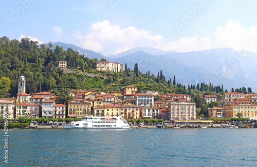 close-up of the Italian town Bellagio at Lake Como © schapinskaja