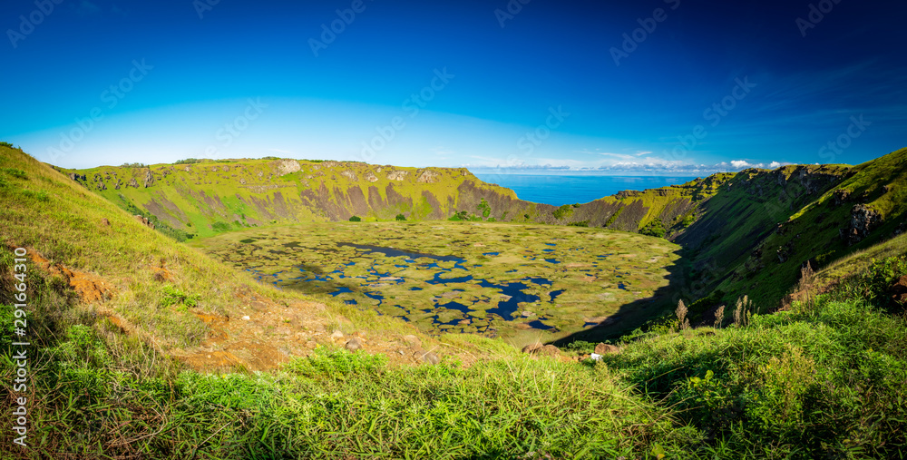Whole Rano kau volcanic crater gigapan view