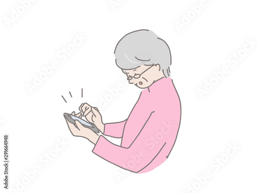 スマートフォンを操作する年配女性　気づく