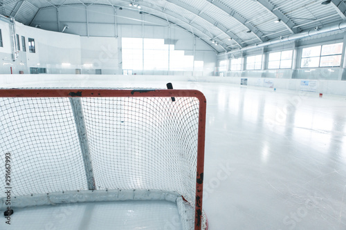 Photography empty ice hockey net on ring