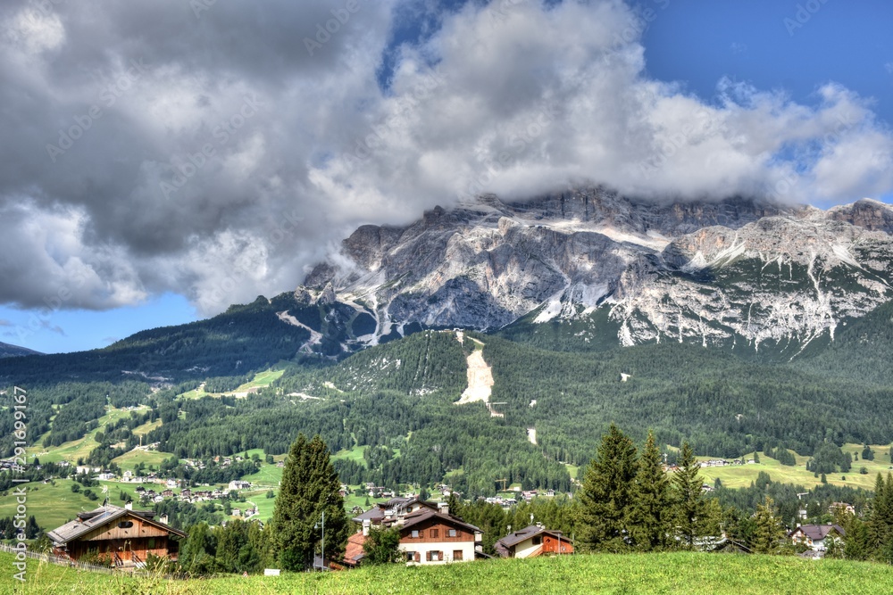 Φωτογραφία Alpen, Italien, Dolomiten, Venetien, Cortina, Olympia, Olympiade, Olympische Spiele, Tofana, Tofana di Mezzo, Gipfel, Berg, Fels, Wolken, wild, schroff, Cortina d’Ampezzo, Gipfel, Seekofel, Sella, M