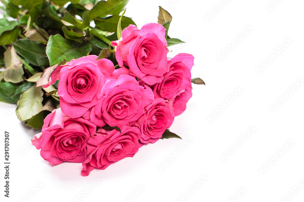 Fototapeta premium Beautiful rose flowers bunch isolated on white background