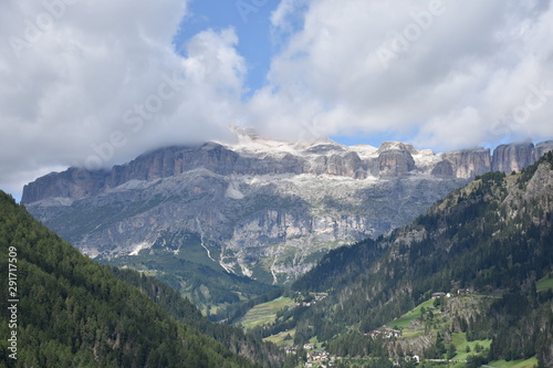 Sellagruppe, Marmorlada, Dolomiten, Piz Boe, Livinallongo del Col di Lana, Livinallongo, Belluno, Italien, Tal, Seitental, Buchenstein, Fodom, Venetien, Ornella, Alpen, Sella Gruppe, Dorf, Buchenstein photo