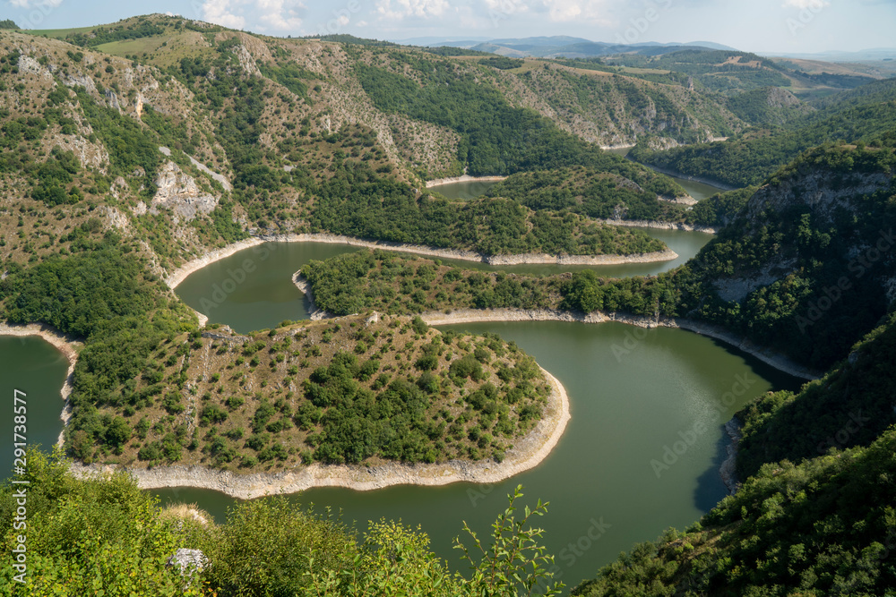 Uvac Canyon und Stausee in Serbien
