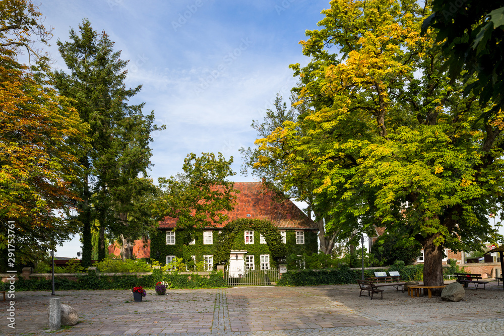 Wunschmotiv: Market Place and Ancient Office House Schnackenburg Germany #291753761