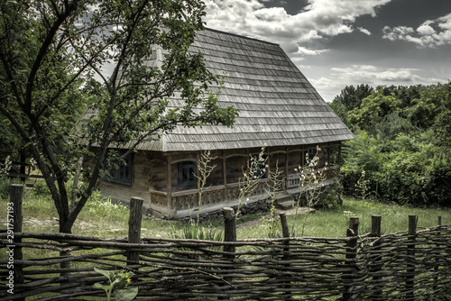 Rural house in Ukraine © Jaroslav Moravcik