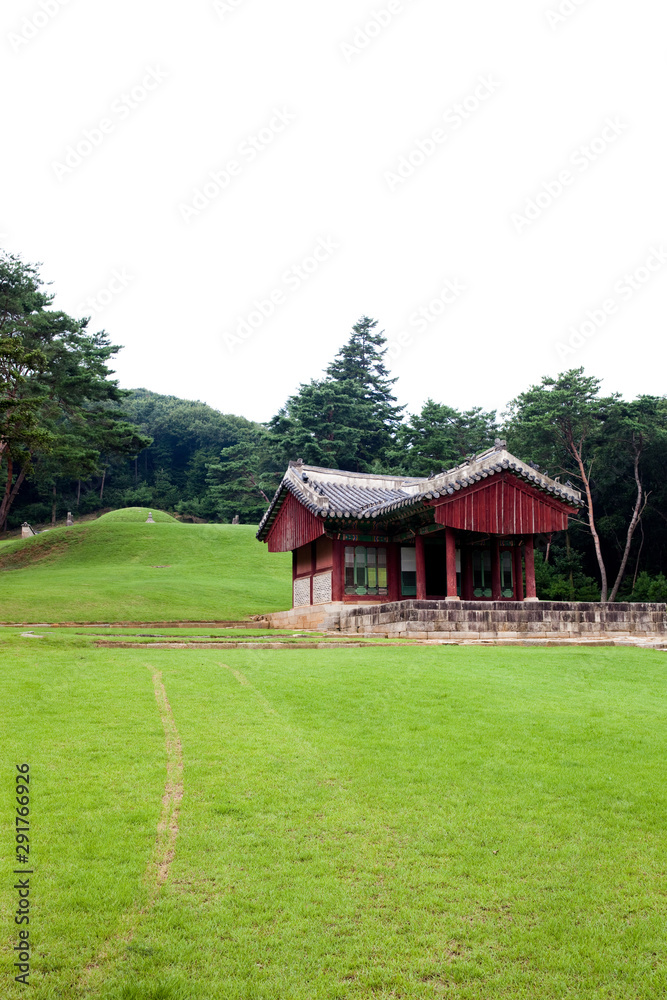 Gongneung is the grave of the Queen of the Joseon Dynasty.
